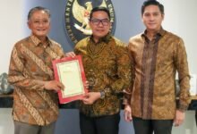 Andi Harun Gandeng Budisatrio, Pemkot Samarinda Minta Dukungan Kementerian PU Atasi Banjir Andi Harun Gandeng Budisatrio, Pemkot Samarinda Minta Dukungan Kementerian PU Atasi Banjir